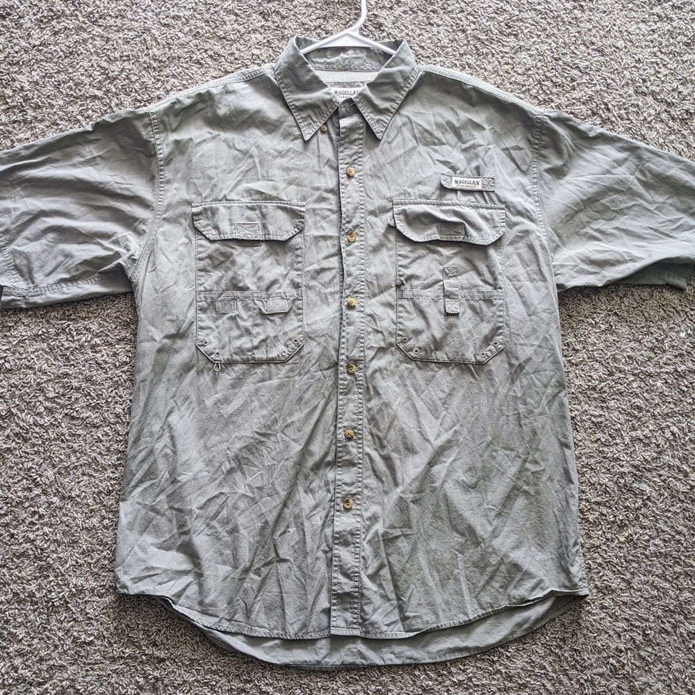 Men's Magellan Sports Wear Size XL Beige Button Up Shirt